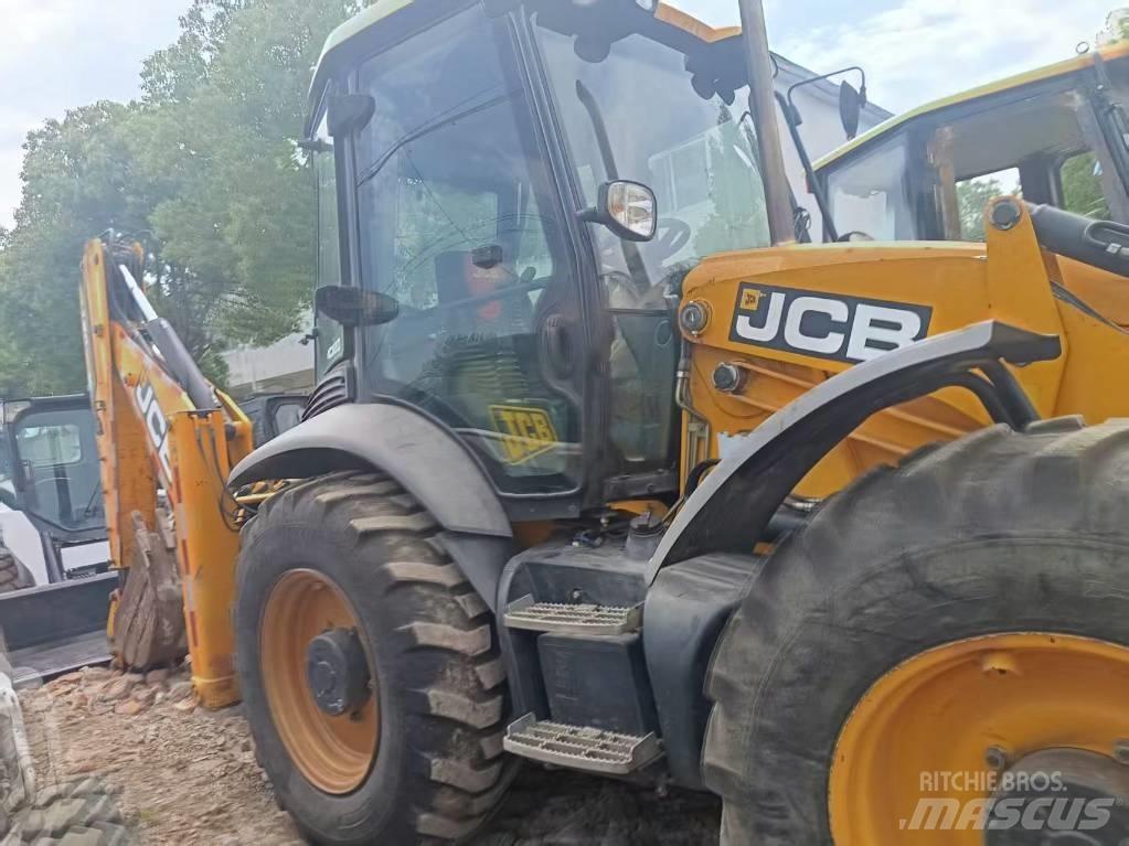 JCB 4CX Kazıcı yükleyiciler - beko loder