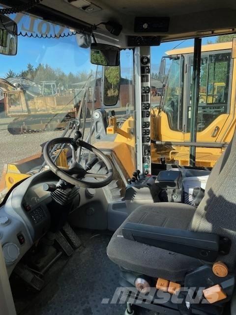 Volvo L120F Tekerlekli yükleyiciler