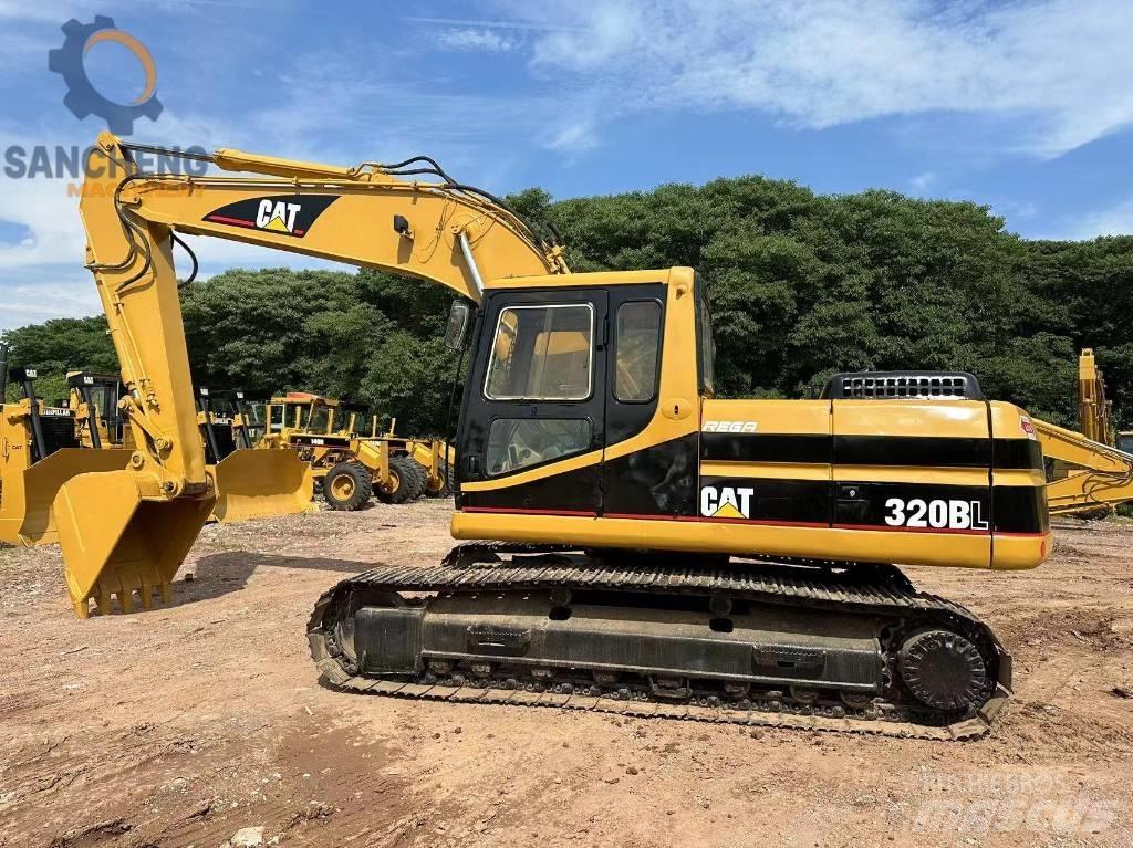CAT 320 B L Paletli ekskavatörler