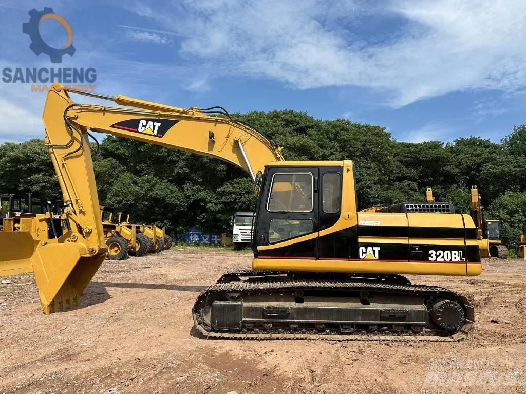 CAT 320 B L Paletli ekskavatörler