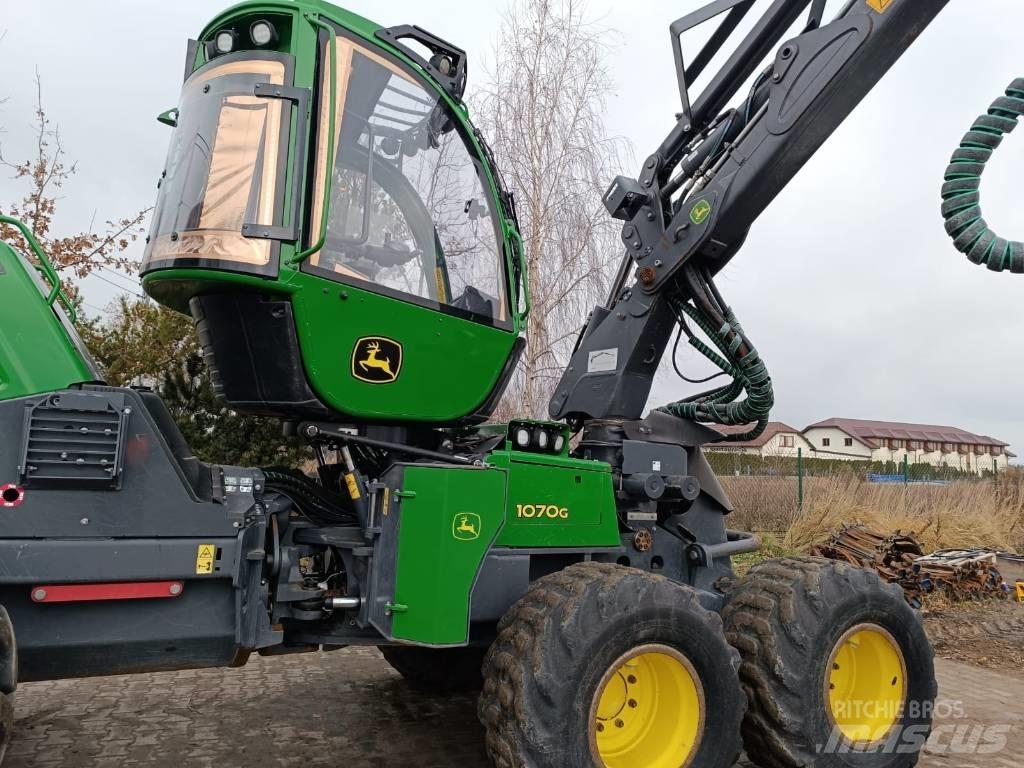 John Deere 1070G Biçerdöverler