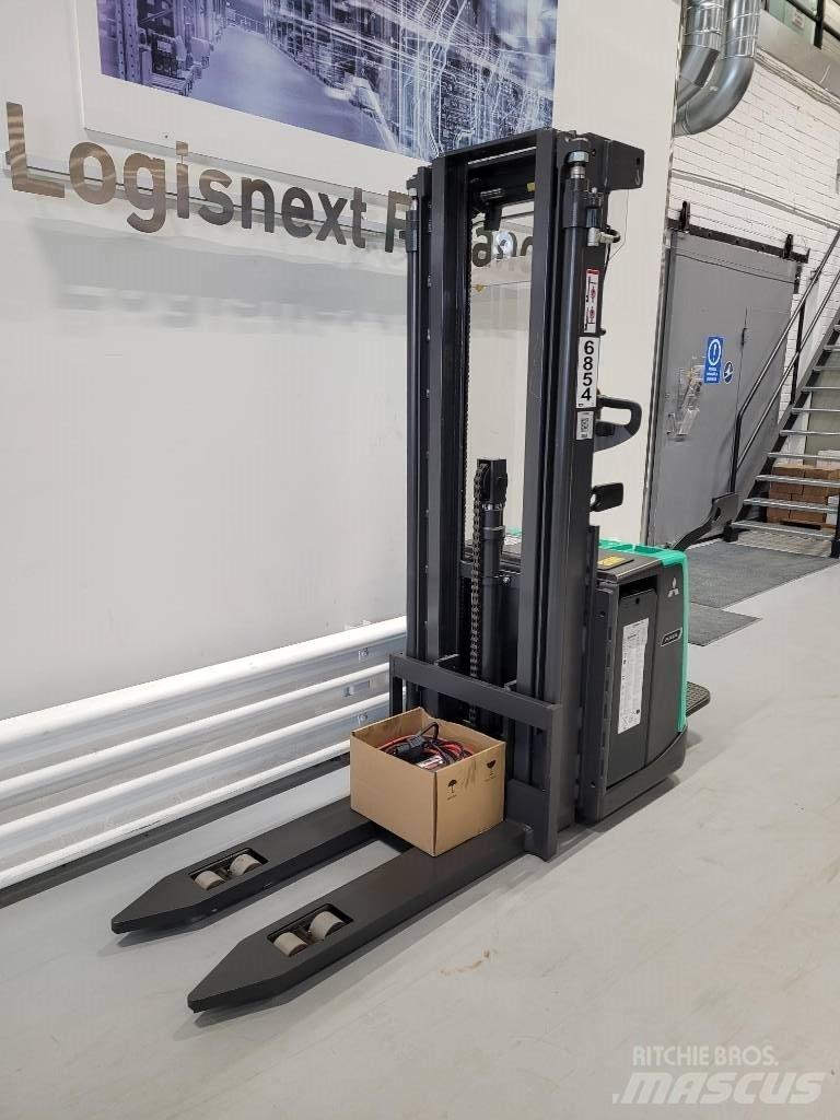Mitsubishi SBV 16 P Akülü depo ekipmanları