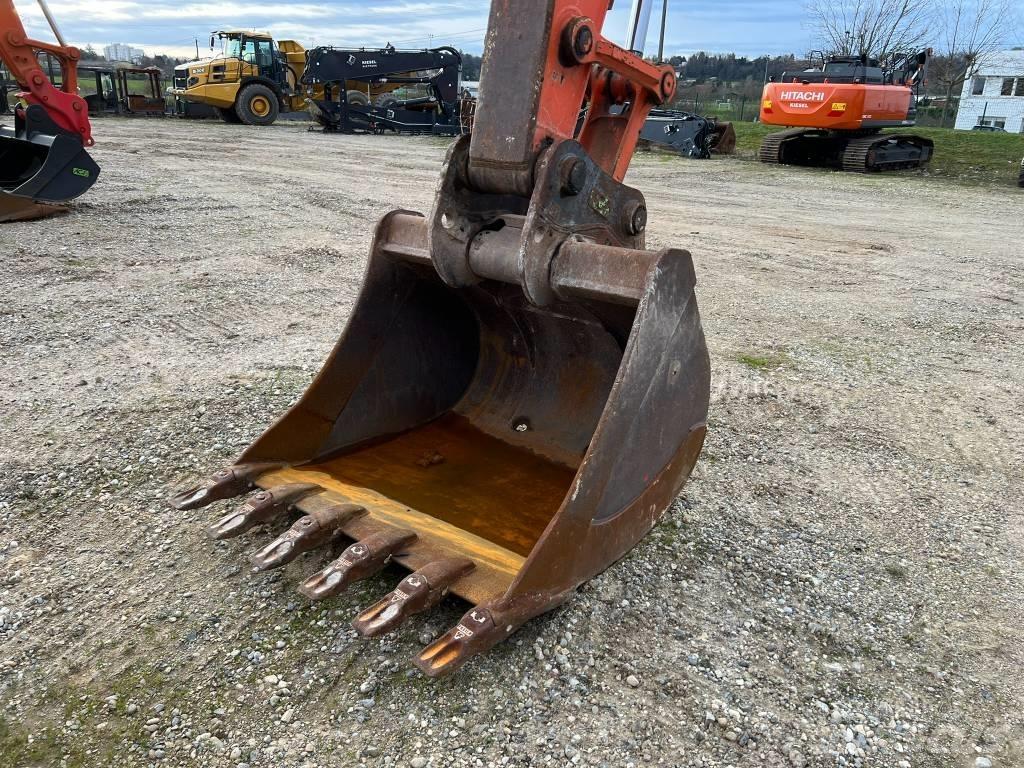 Hitachi ZX210LC Paletli ekskavatörler