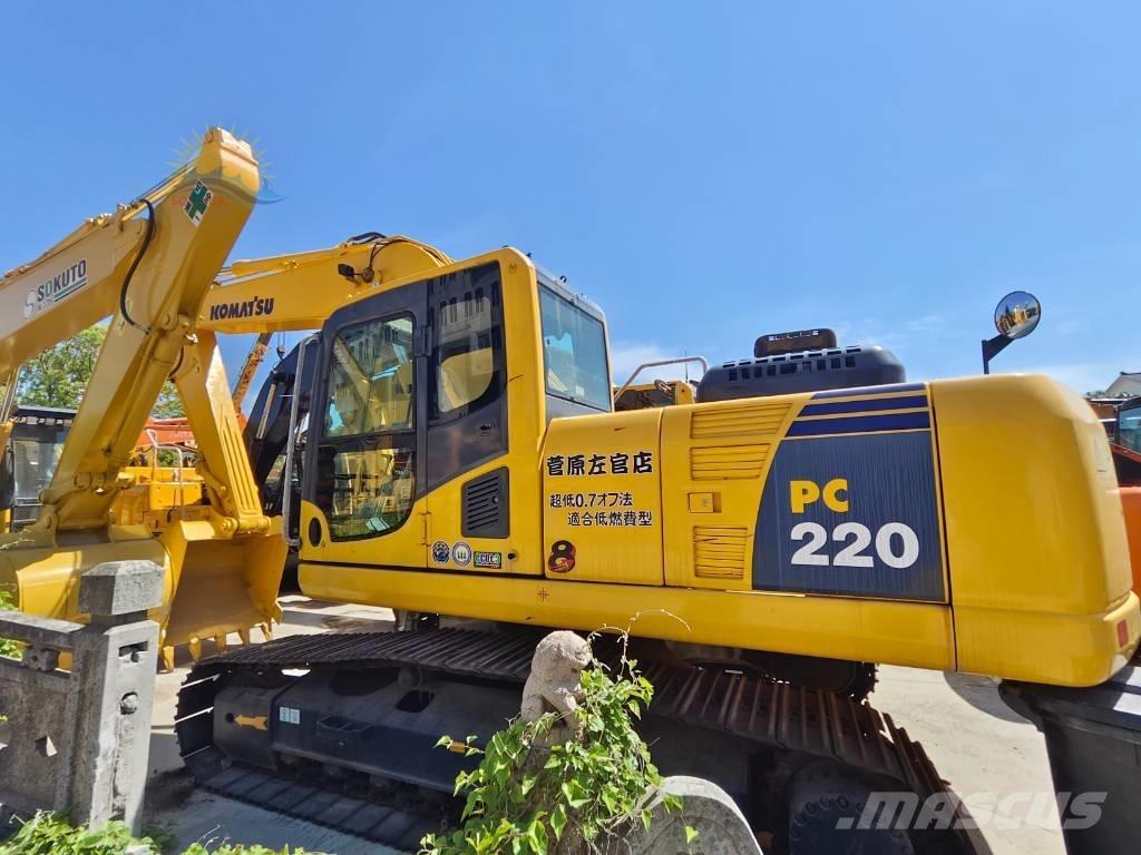 Komatsu PC 220-8 Paletli ekskavatörler