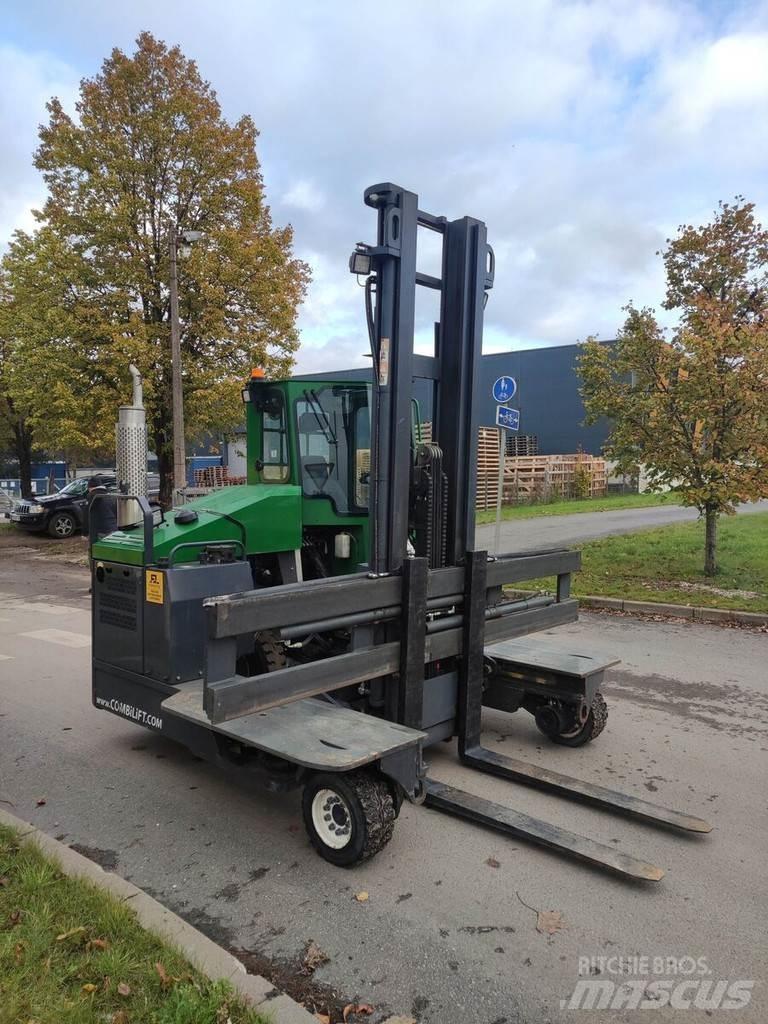Combilift C4500 Sideloader - dört yönlü forkliftler