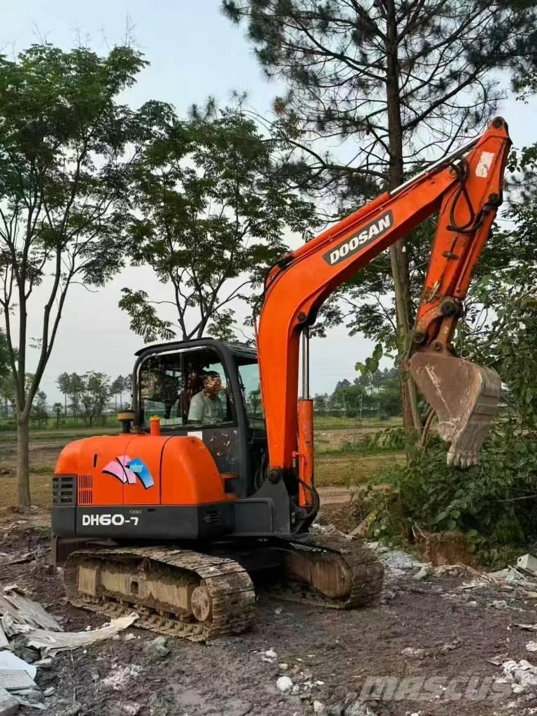 Doosan DH 60 Mini ekskavatörler, 7 tona dek