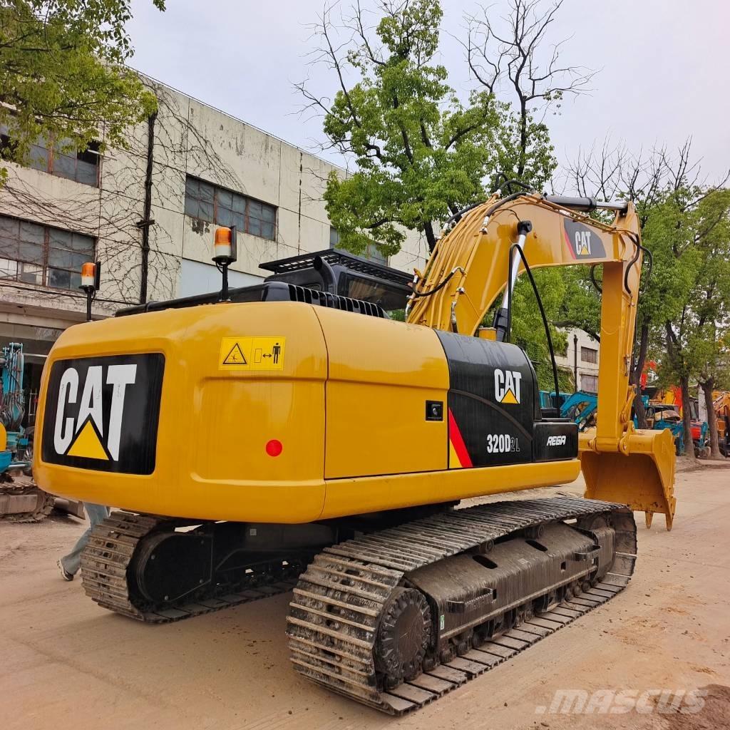 CAT 320 D Paletli ekskavatörler