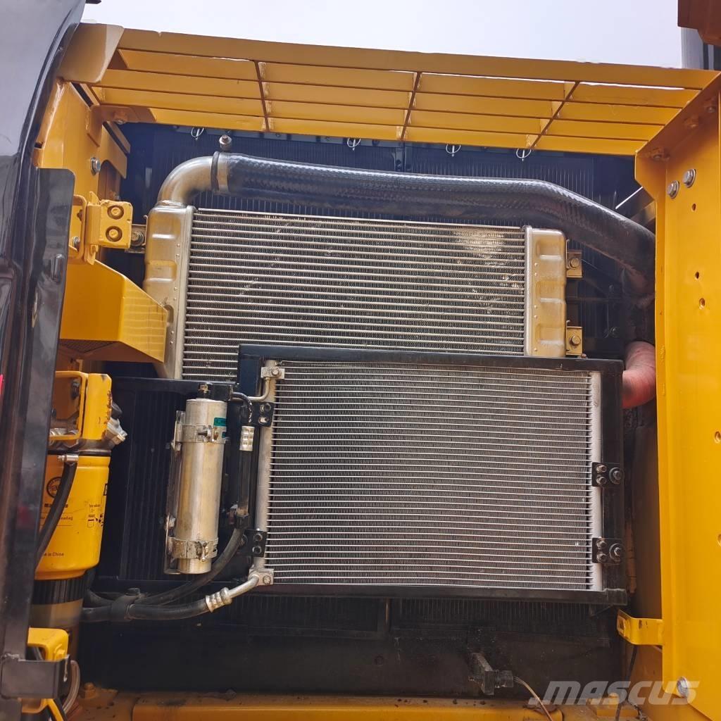 CAT 320 D Paletli ekskavatörler