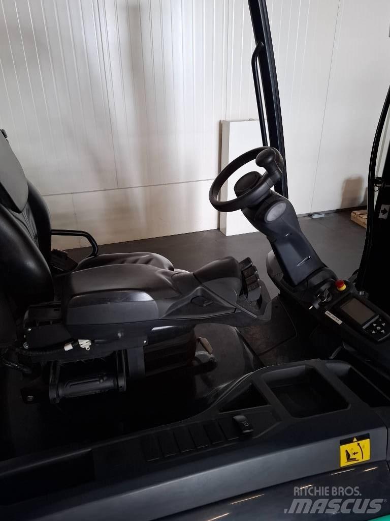 Mitsubishi FB35N Elektrikli forkliftler