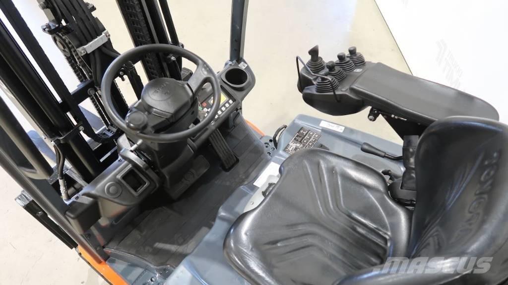 Toyota 8FBE16T Elektrikli forkliftler
