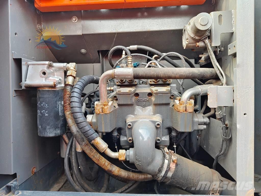 Hitachi ZX 200 Paletli ekskavatörler