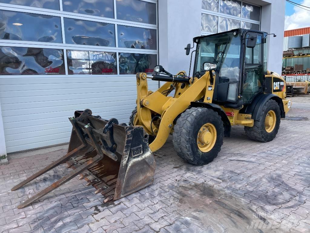 CAT 906 M Tekerlekli yükleyiciler