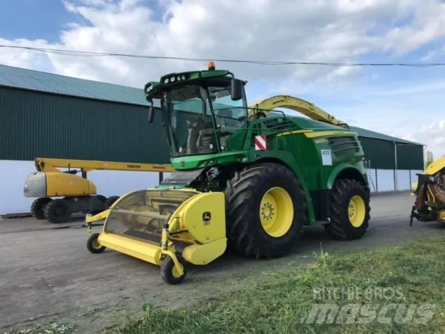 John Deere 8600 Kendi yürür silaj makinalari