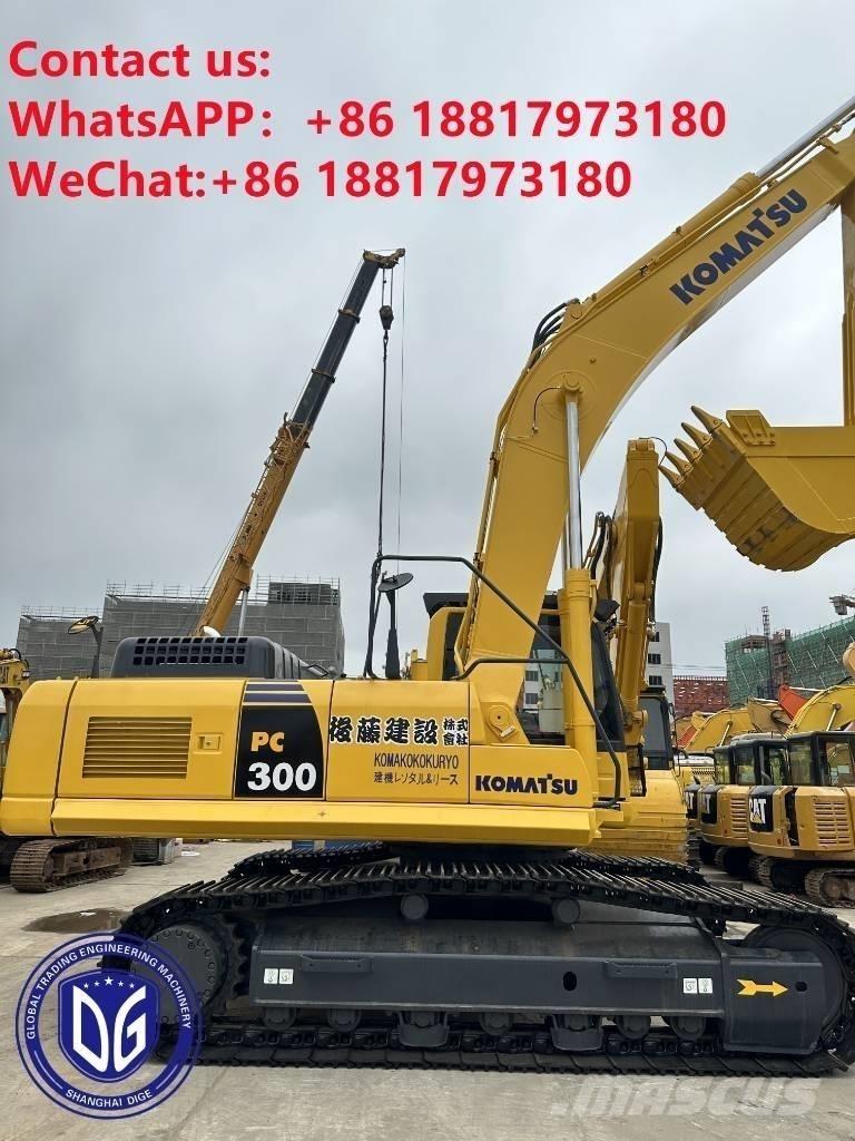 Komatsu PC300-8N1 Paletli ekskavatörler