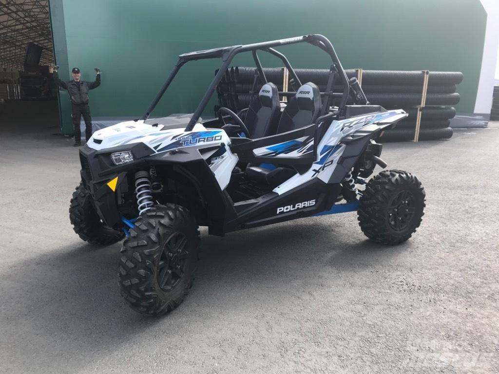 Polaris RZR 1000 ATVler