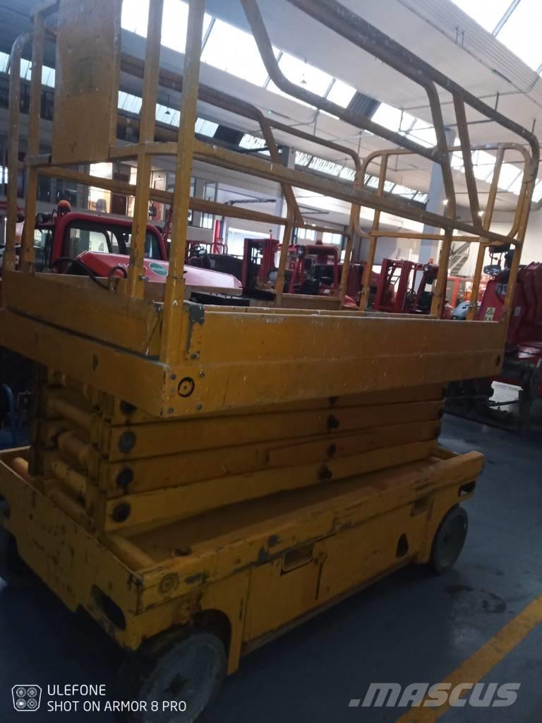 Haulotte Compact 12 Makasli platformlar