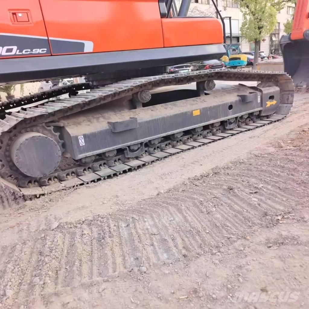 Doosan DX 300 LC-9 Paletli ekskavatörler
