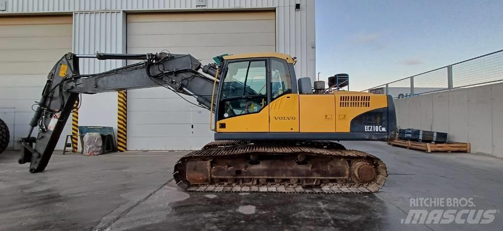 Volvo EC 210 C N L Paletli ekskavatörler