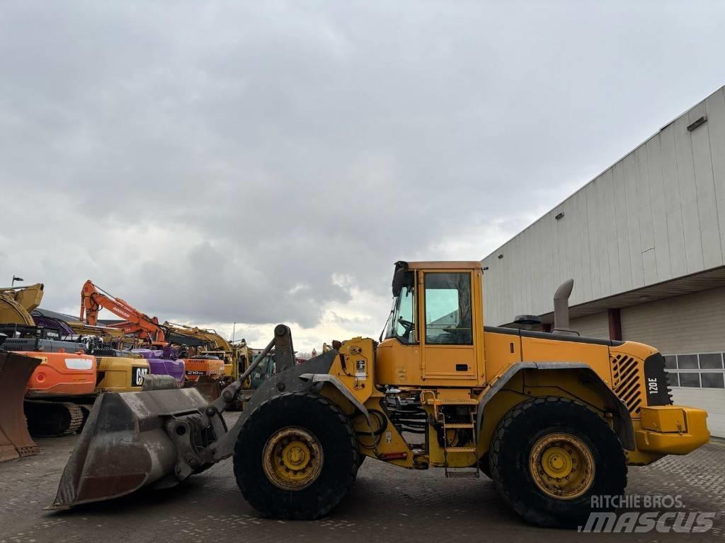Volvo L 120 E Tekerlekli yükleyiciler