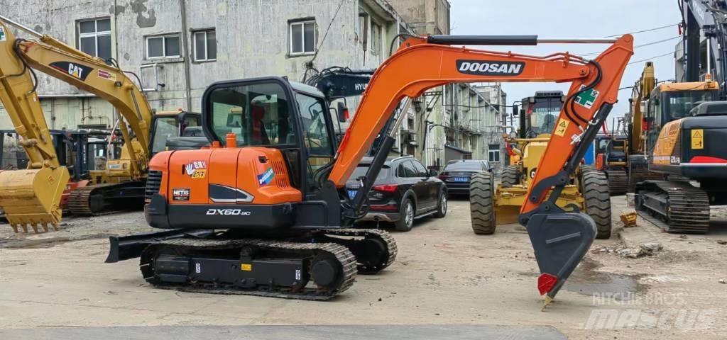 Doosan DX 60 Mini ekskavatörler, 7 tona dek