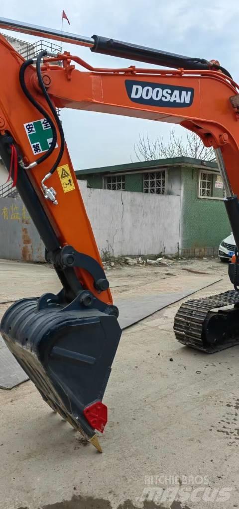 Doosan DX 60 Mini ekskavatörler, 7 tona dek