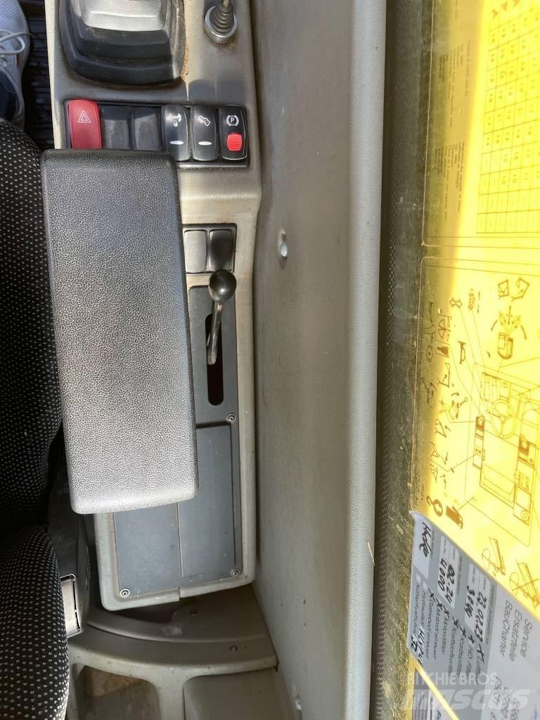 Yanmar B 95 W Lastik tekerli ekskavatörler