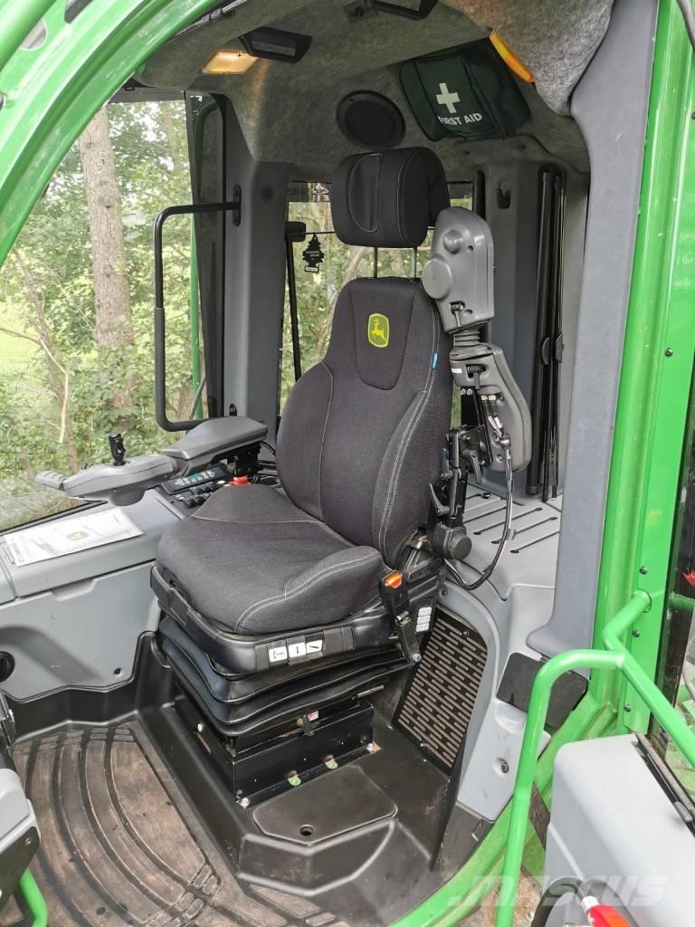 John Deere 1110G Tomruk yükleyici traktörler