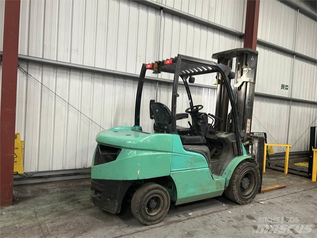 Mitsubishi FD35NT Dizel forkliftler