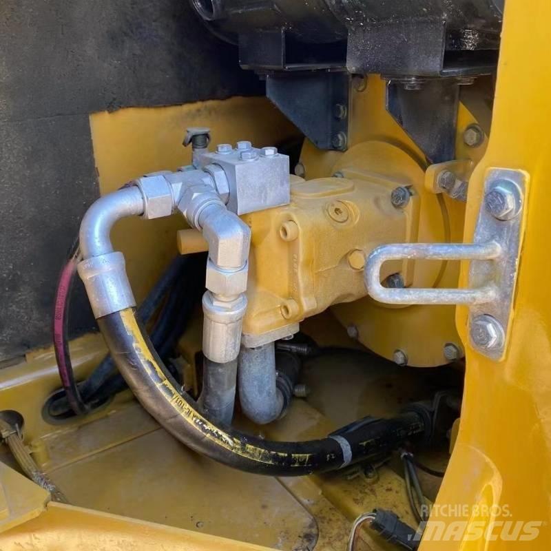 CAT 307 Paletli ekskavatörler