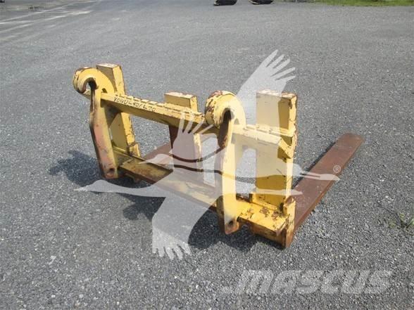  CE LOADER Çatallar