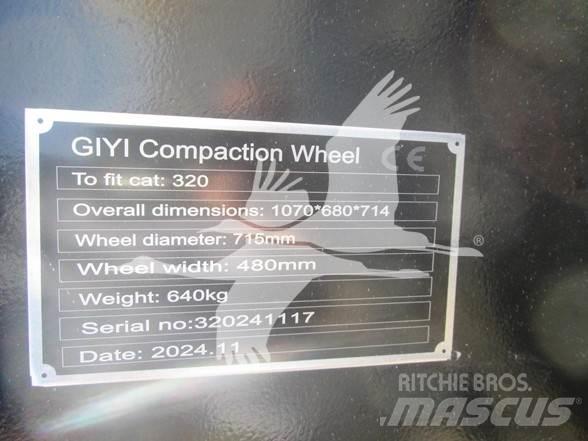  GIYI CAT 320 Lastikler