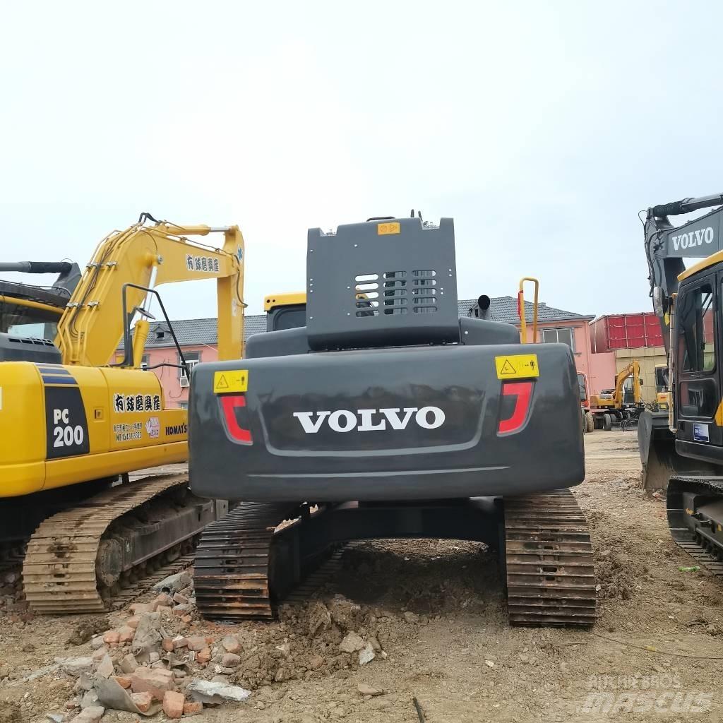 Volvo EC 240 Paletli ekskavatörler