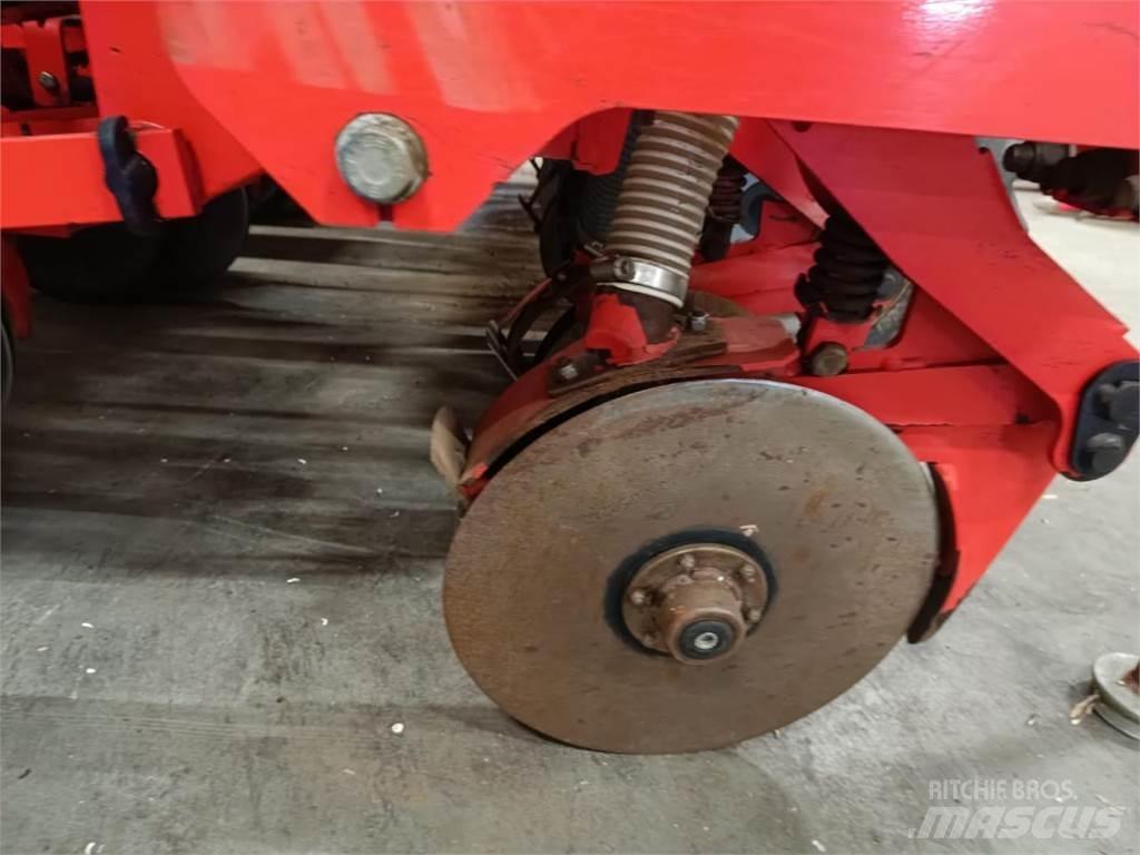 Kuhn Maxima 2TS Hassas ekim makinalari