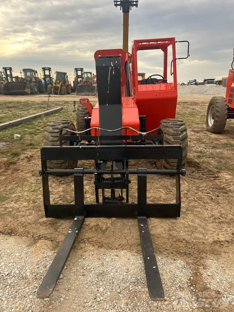 SkyTrak 5028 Teleskopik yükleyiciler
