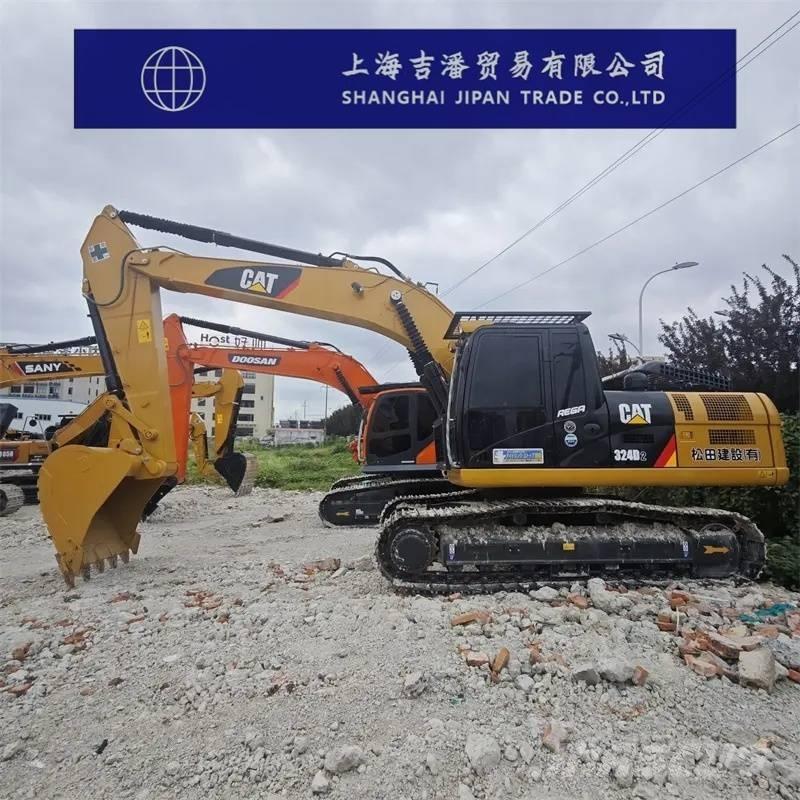 CAT 324 D Paletli ekskavatörler