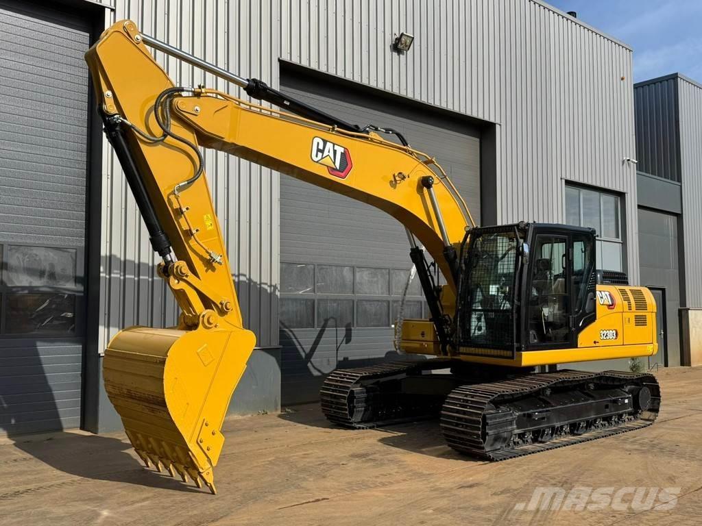 CAT 323D3 Paletli ekskavatörler