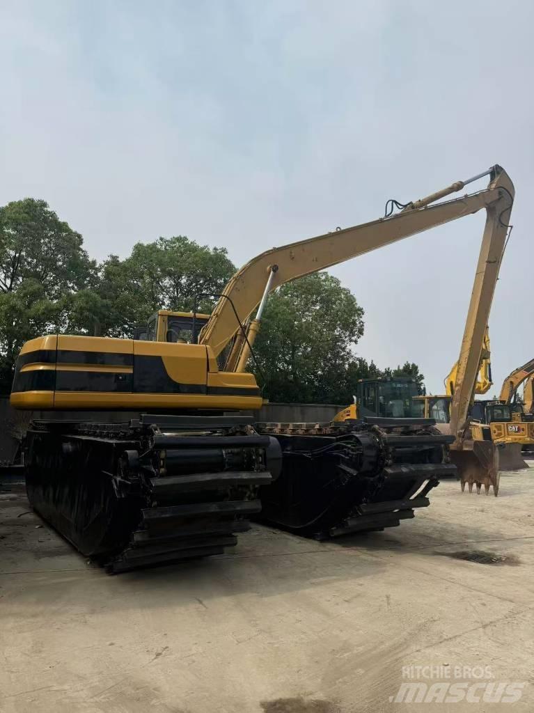 CAT 320B Amfibi Ekskavatörler
