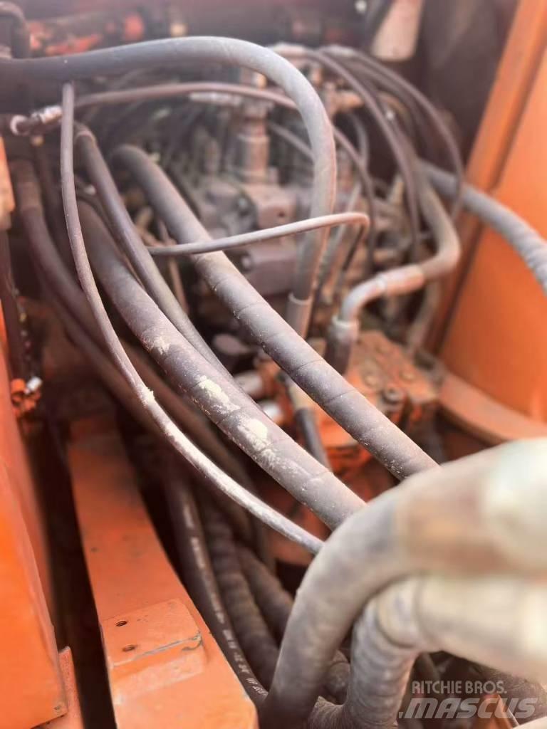 Doosan DH150 W-7 Lastik tekerli ekskavatörler