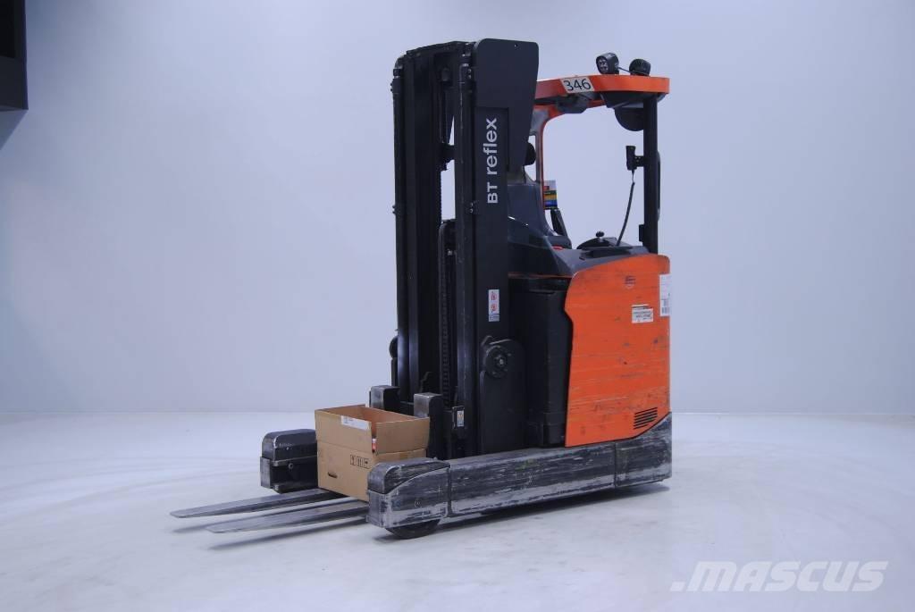 Toyota RRE250H Reach truck - depo içi istif araçları