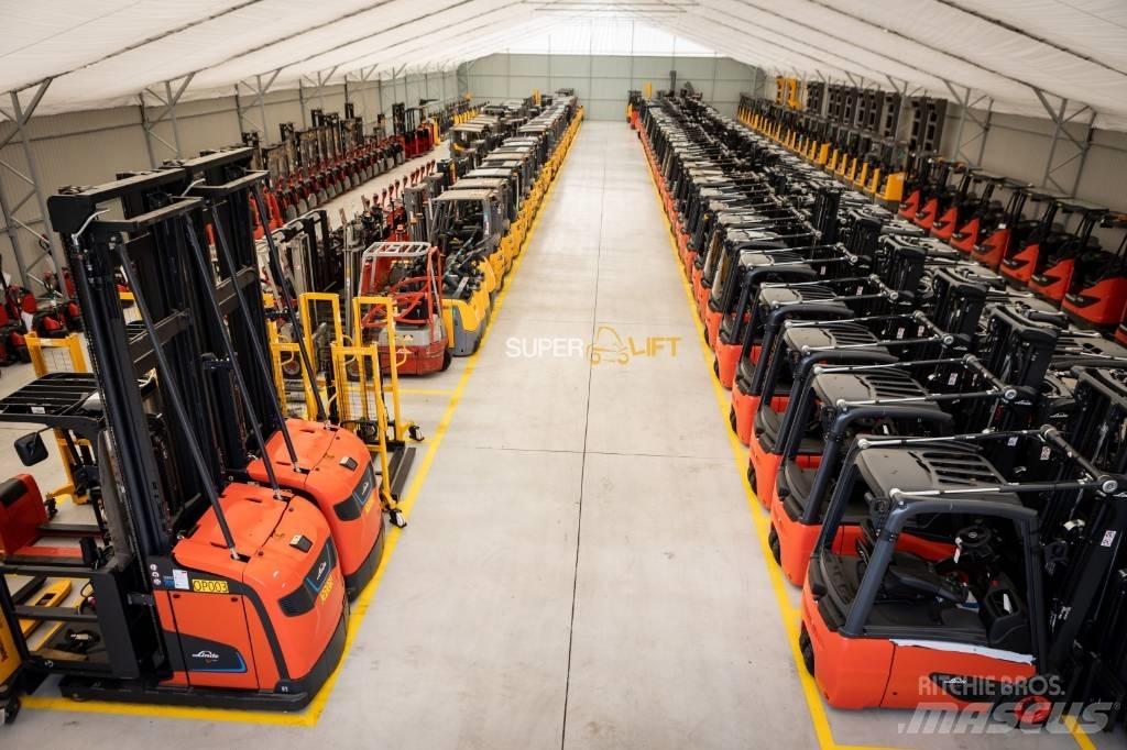 Jungheinrich EFG215 Elektrikli forkliftler
