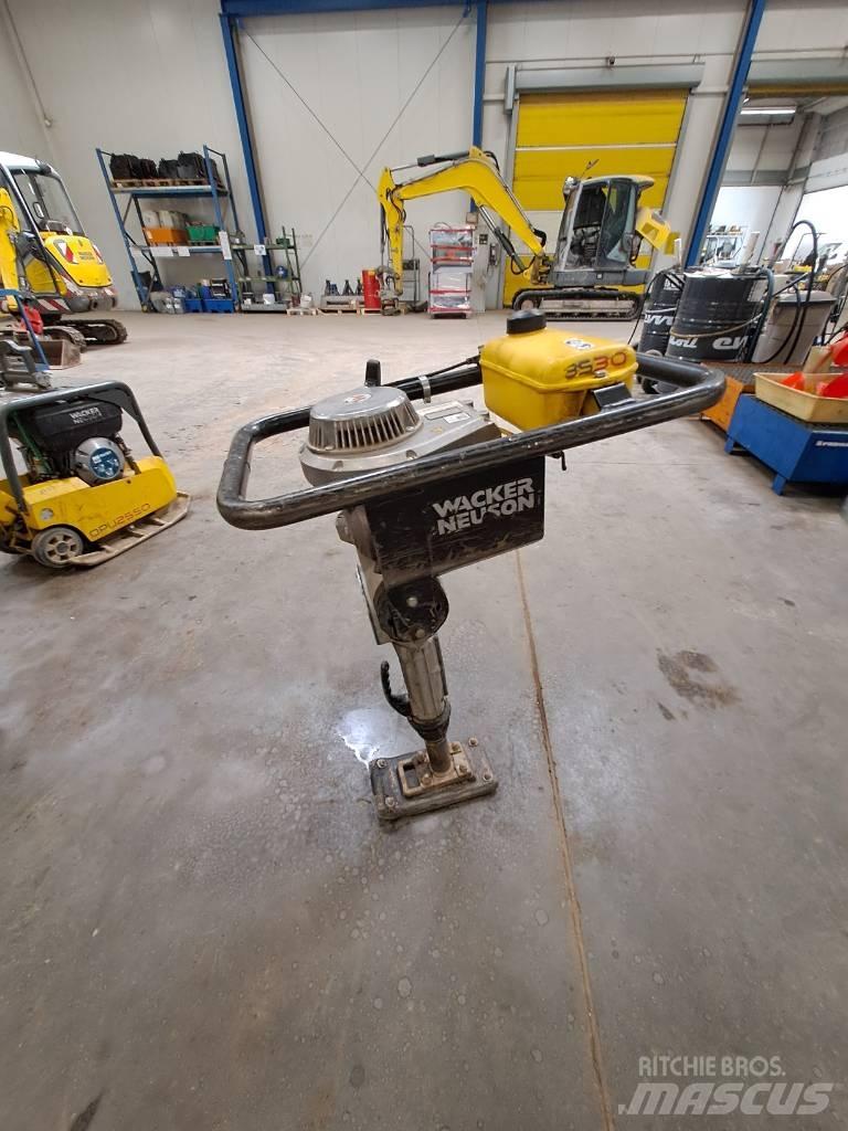 Wacker Neuson BS30 Sıkıştırma tokmakları