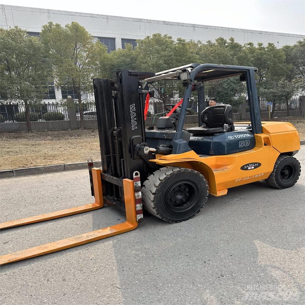 Toyota 02-7FDA50 Dizel forkliftler