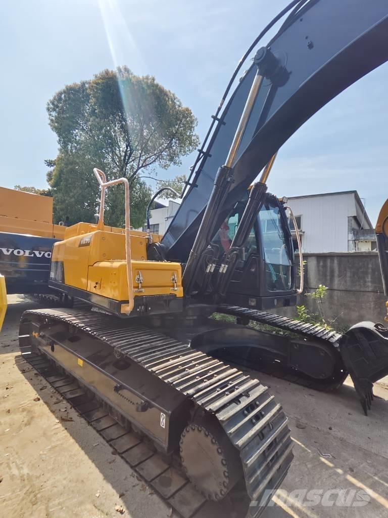 Volvo EC 250 D L Paletli ekskavatörler