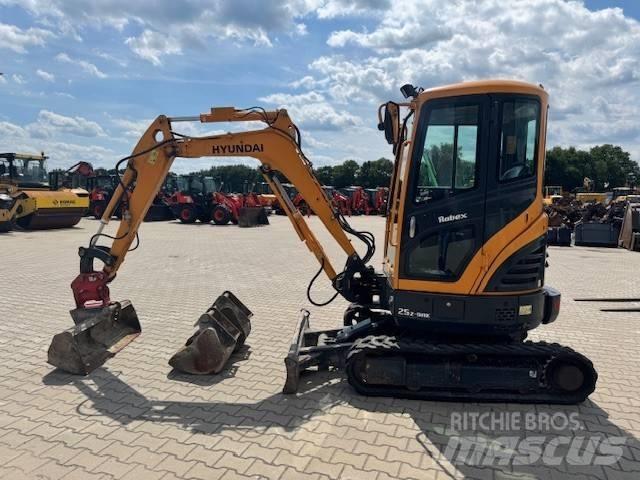 Hyundai R25Z-9 AK Mini ekskavatörler, 7 tona dek