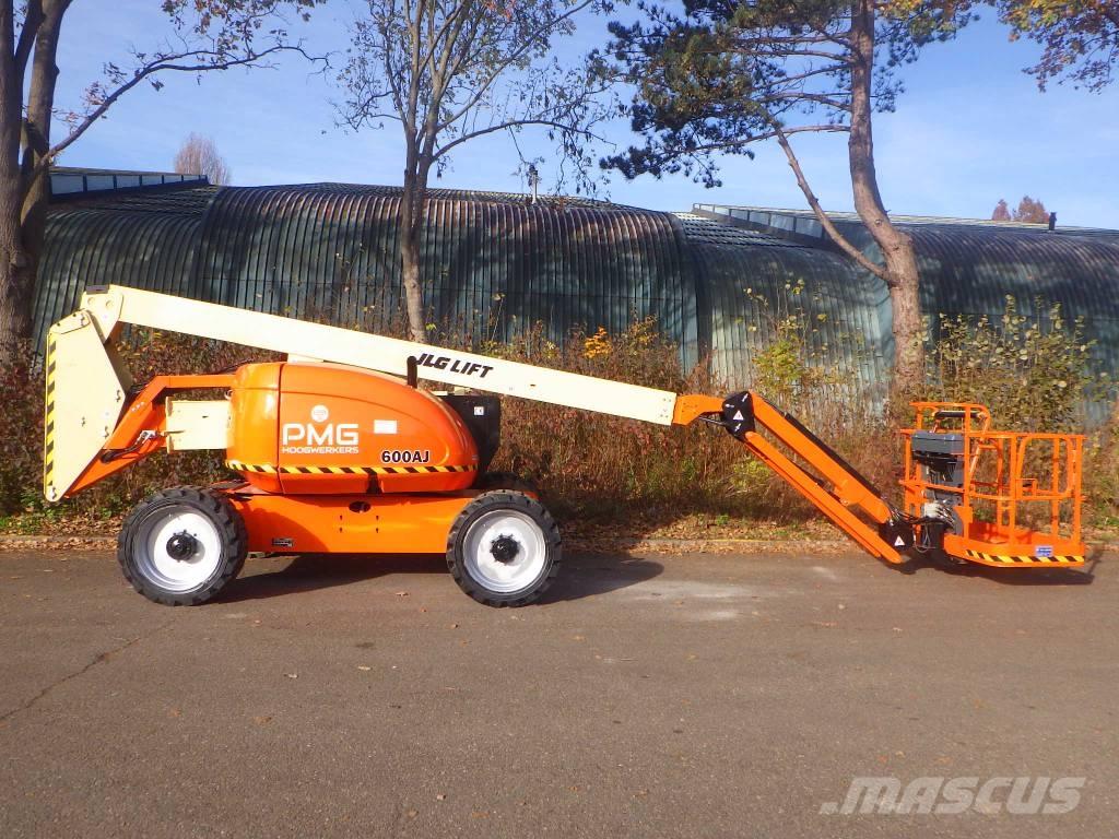JLG 600AJ Körüklü personel platformları