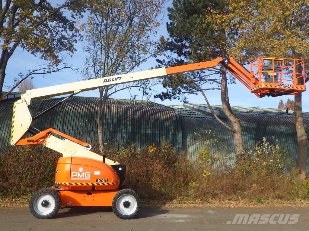 JLG 600AJ Körüklü personel platformları