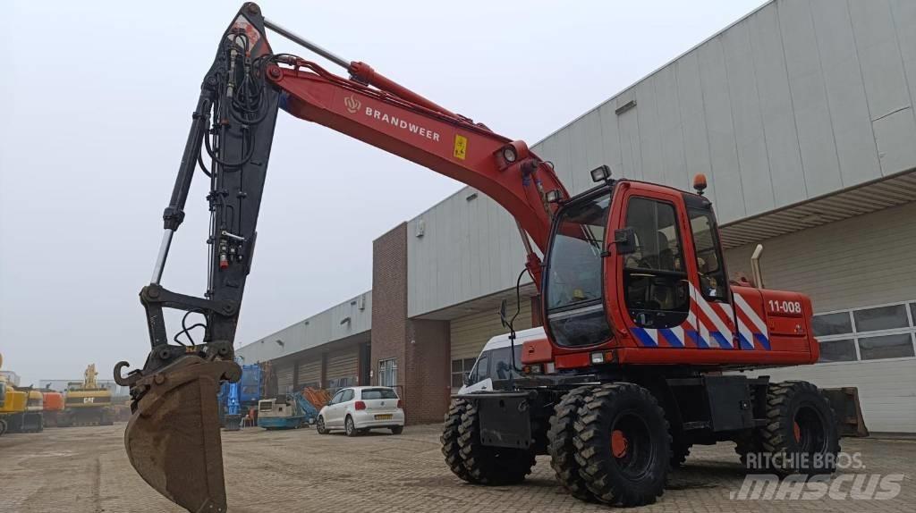 Fiat-Hitachi EX135W Lastik tekerli ekskavatörler