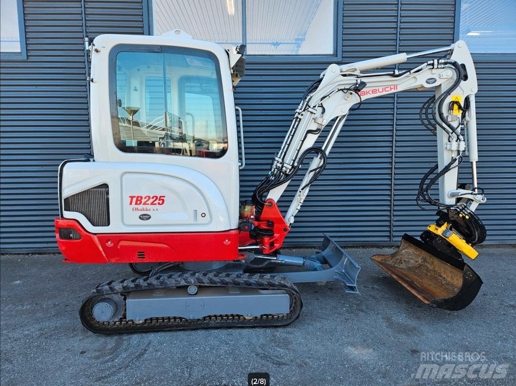 Takeuchi TB 225 Mini ekskavatörler, 7 tona dek