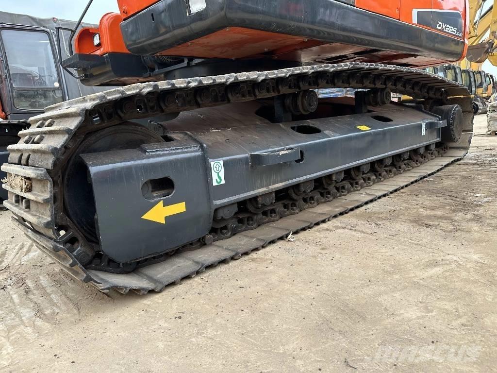 Doosan DX225LC-9C Paletli ekskavatörler