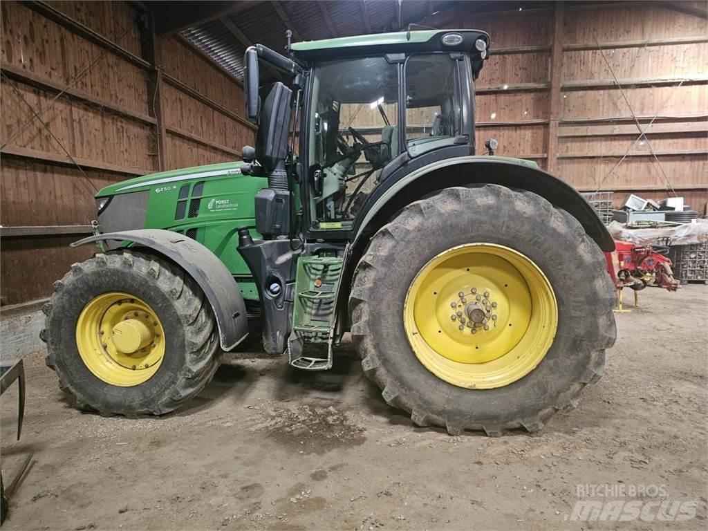 John Deere 6250 R Traktörler